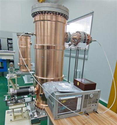 بوتون الإلكترون